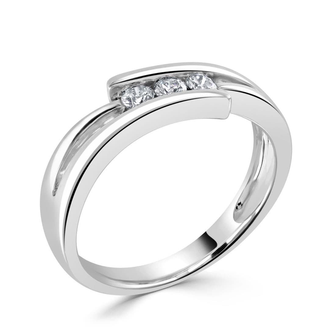 Elegant Hidden Halo Engagement Rings for Timeless Love