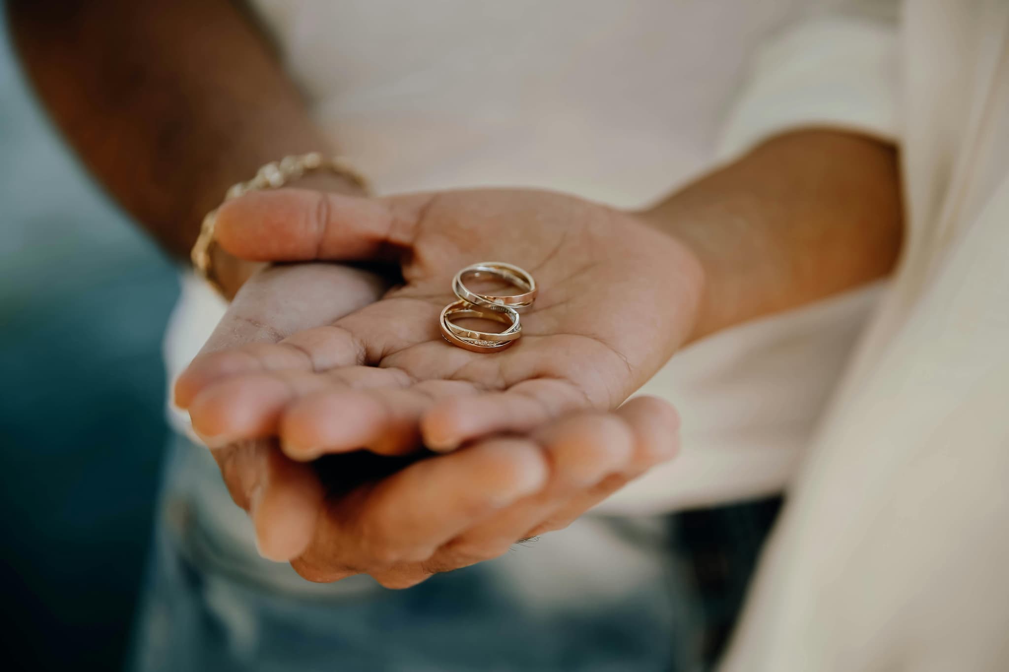 Premium engagement rings That Sparkle Forever
