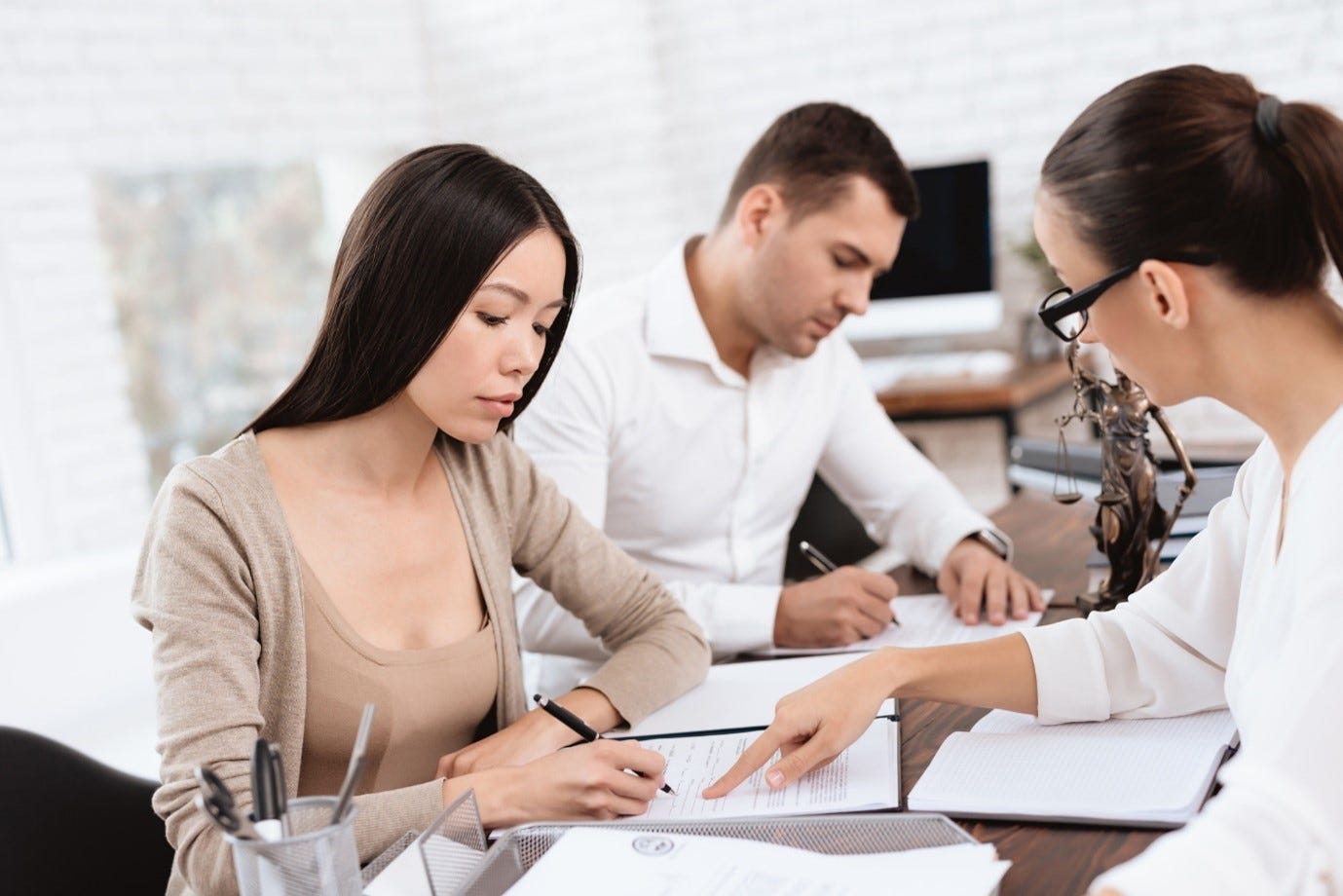 Why Agencies Buy LinkedIn Profiles to Scale Client Acquisition