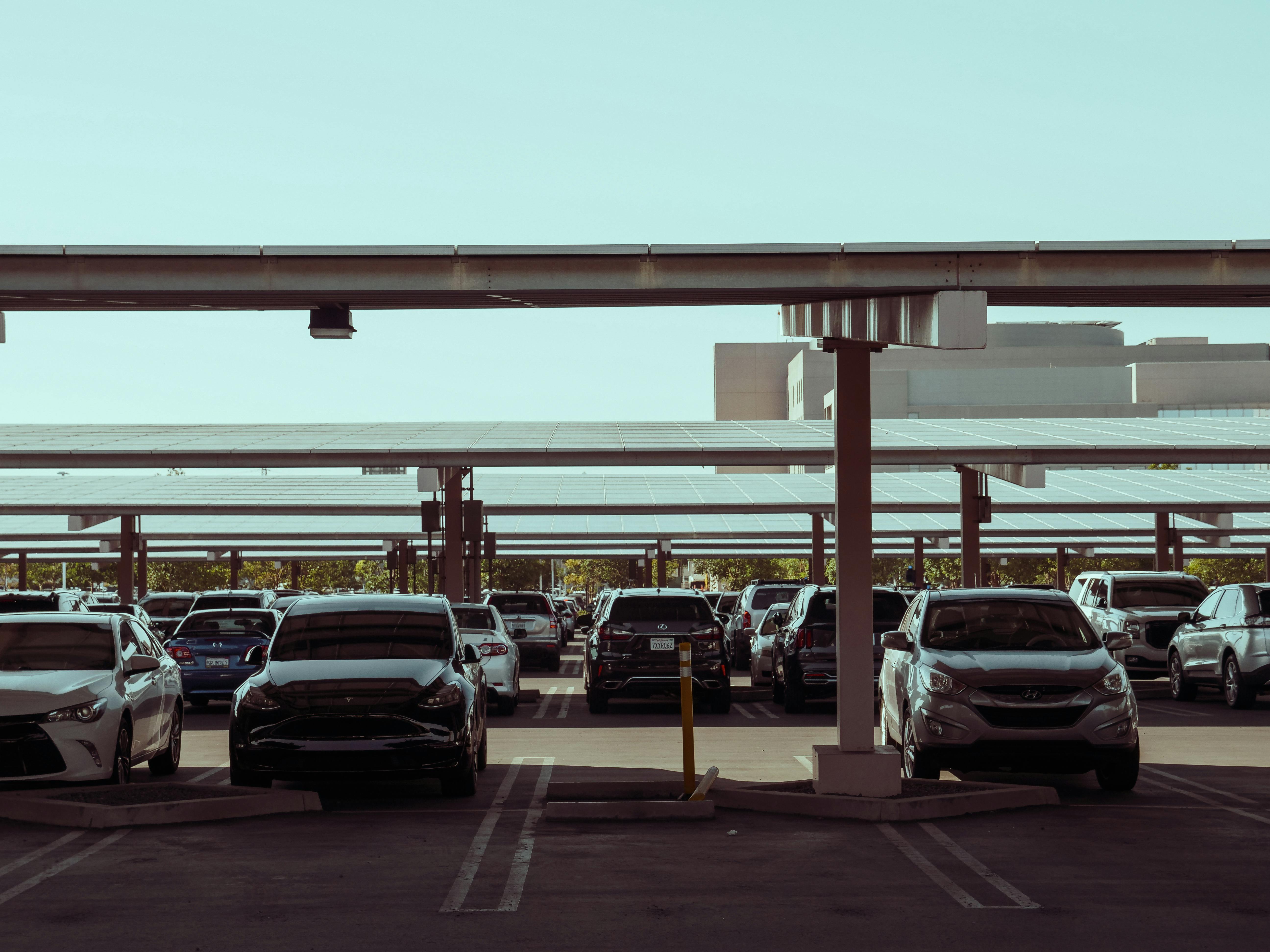 Your Go-To Striping Contractor MS Gulf Coast for Commercial Projects