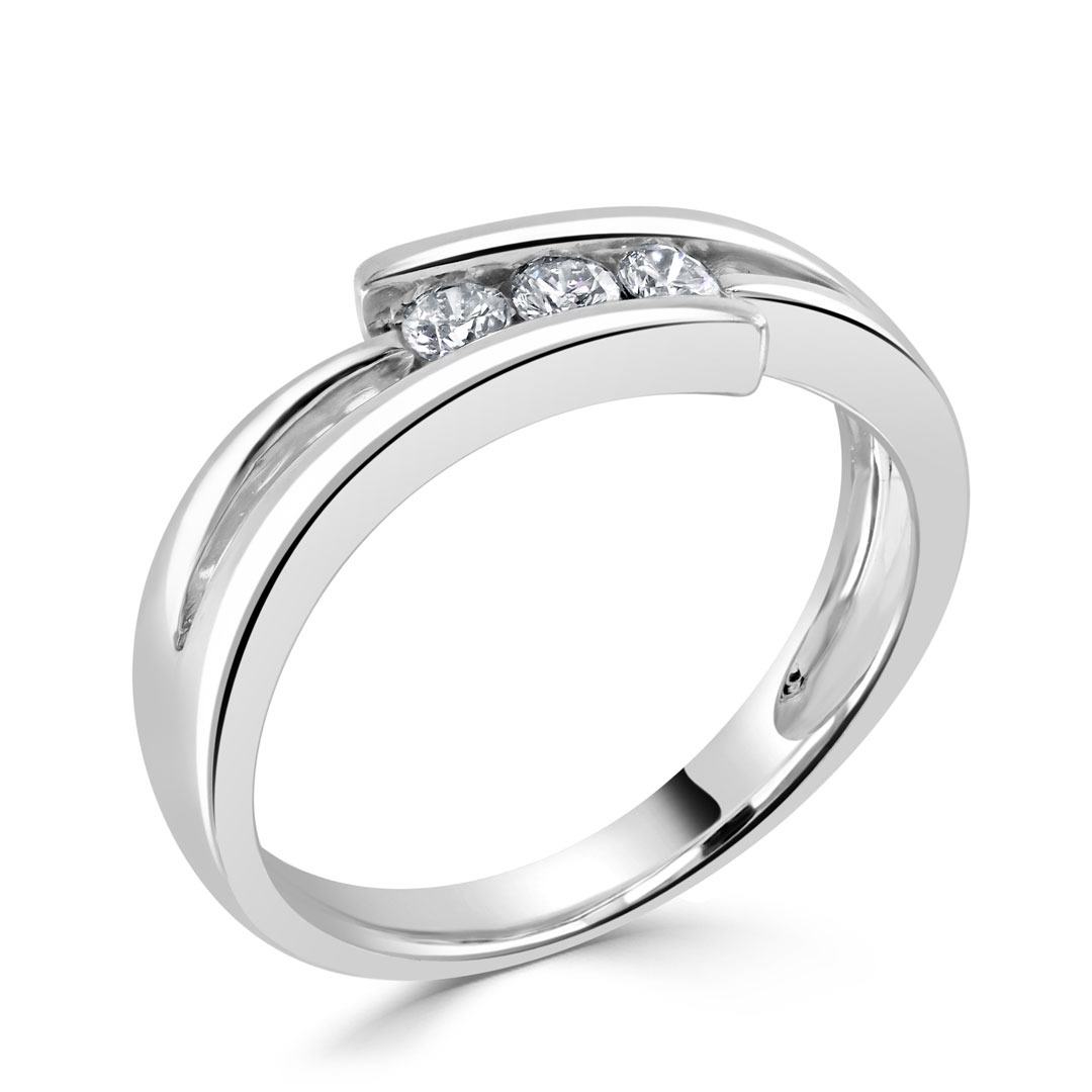Elegant Hidden Halo Engagement Rings for Timeless Love